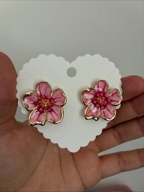 2/$20 🎀Pink Floral Stud Earrings